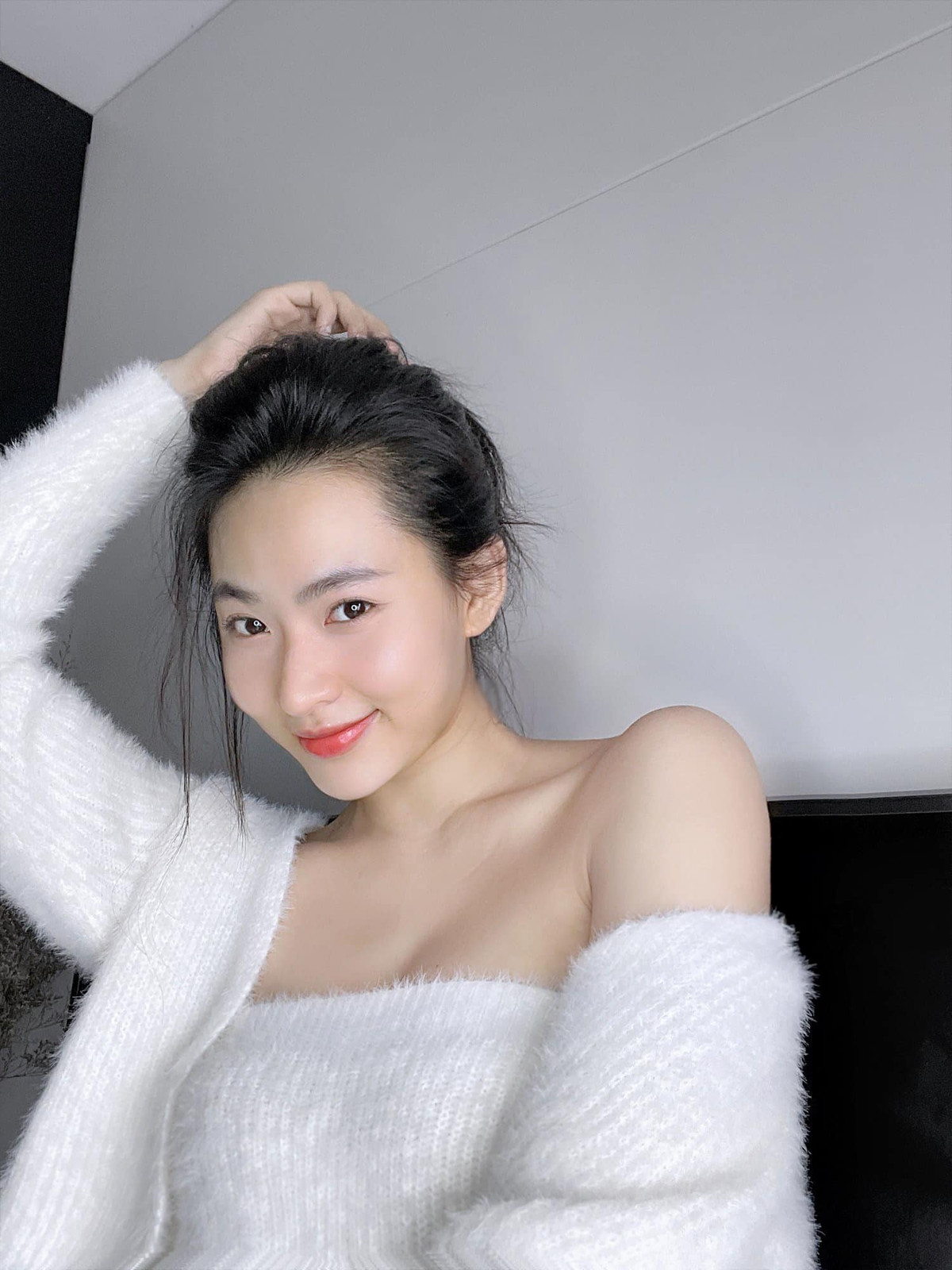 Thời gian qua, với lối diễn xuất tự nhiên, Minh Trang đã nhận nhiều lời khen từ khán giả cho nhân vật mình đóng trong phim Cây táo nở hoa.