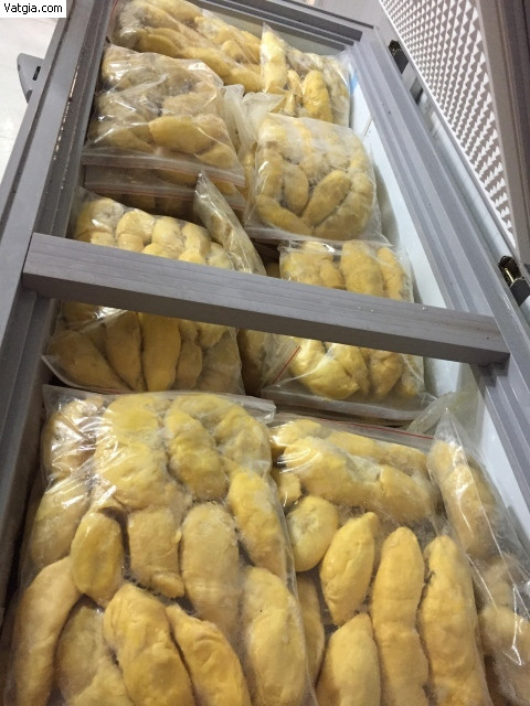 Khoảnh khắc "nhức con mắt, ngứa lỗ mũi" này khiến tranh luận trái chiều cũng chẳng kém. Tuy nhiên, vì tình hình dịch bệnh diễn biến phức tạp, đồng thời sở thích của mỗi người đều là những điều riêng tư, nếu không ảnh hưởng đến ai thì cũng chẳng sao cả.