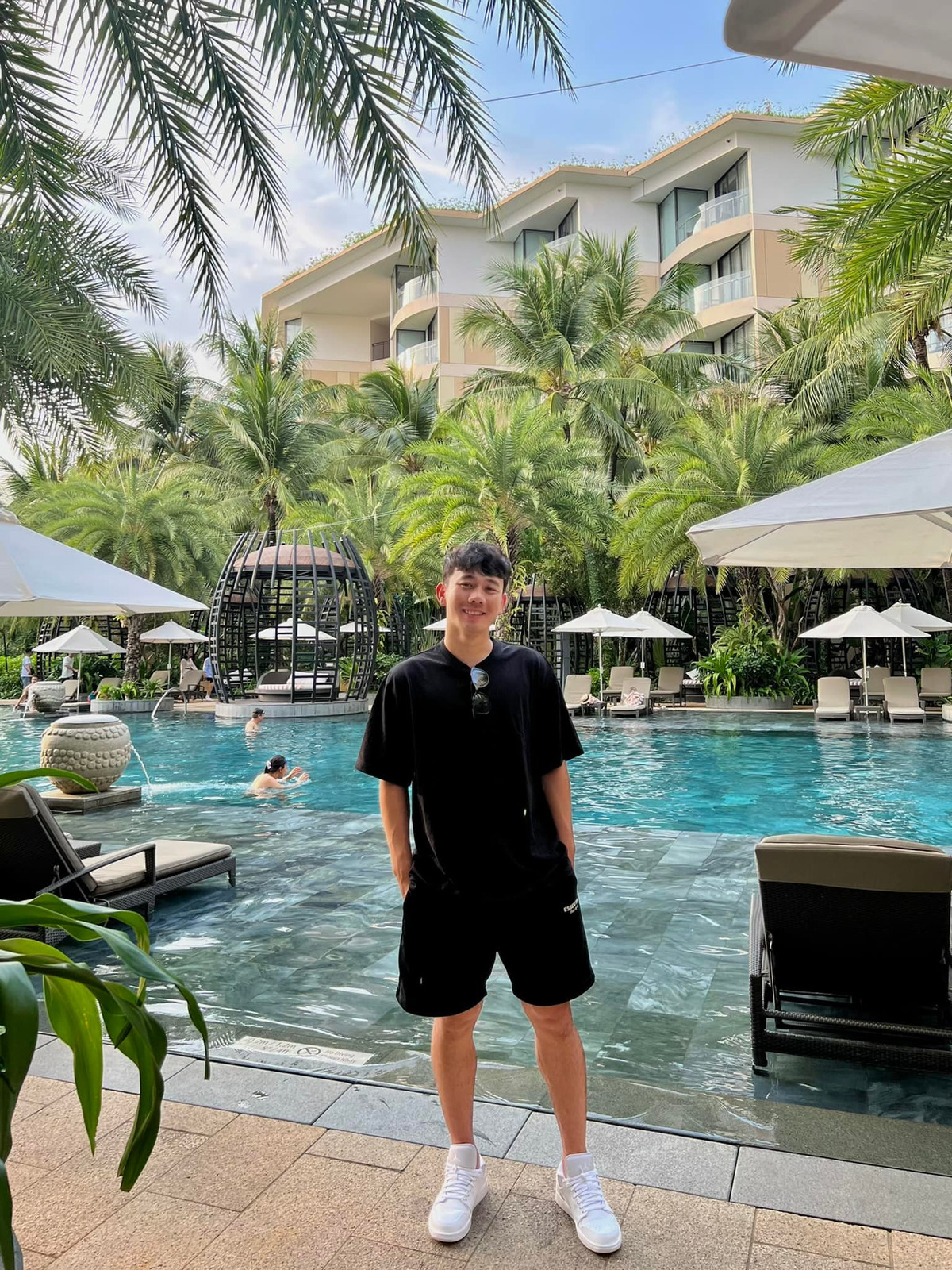 Trần Minh Vương (sinh năm 1995), quê gốc tại Thái Bình. Hiện, anh đang thi đấu ở vị trí tiền vệ cho câu lạc bộ Hoàng Anh Gia Lai và đội tuyển quốc gia Việt Nam.