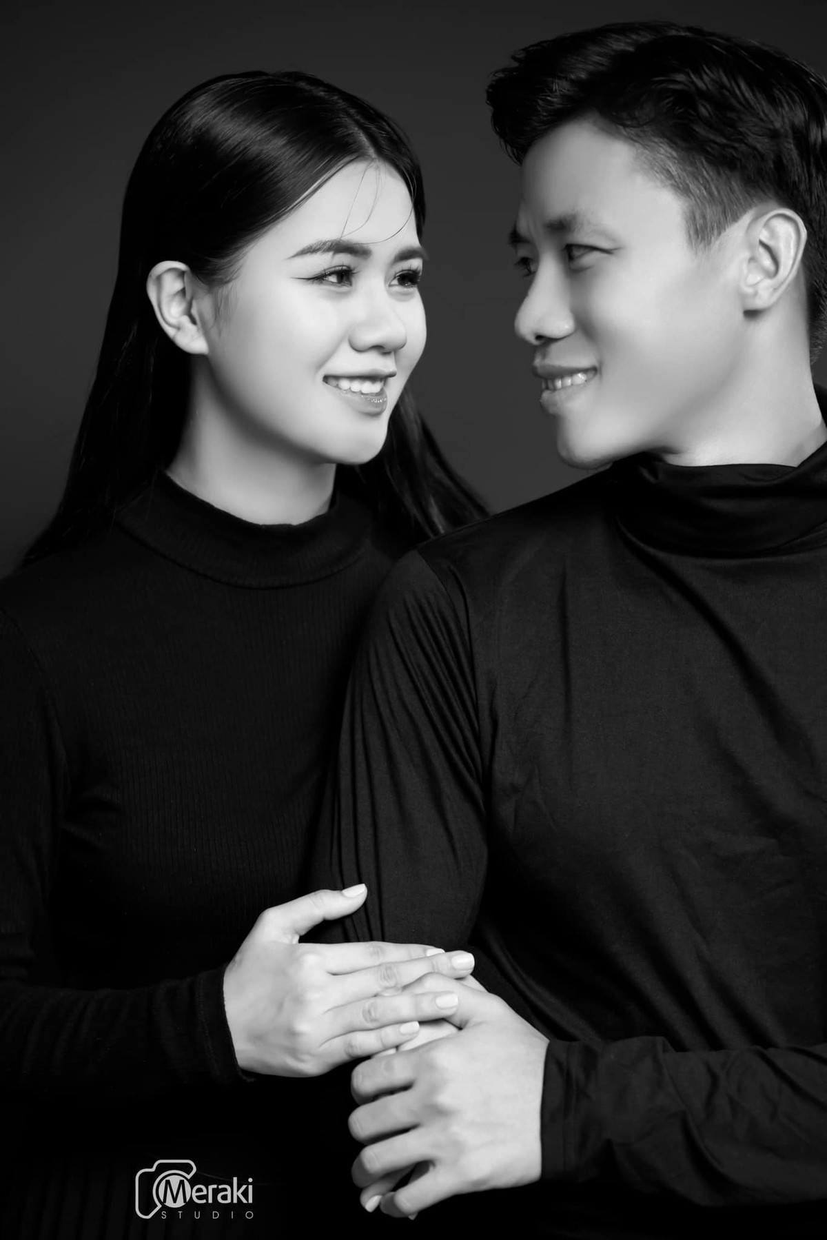 Quế Ngọc Hải và Dương Thùy Phương quen nhau trong chính cuộc thi Hoa khôi Đại học Vinh năm 2014.