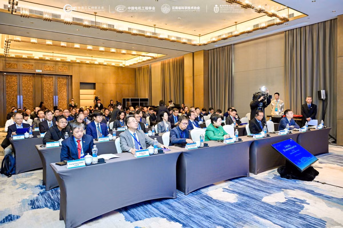 Vusta tham du Dien dan Ky su Lan Thuong – Me Kong-Hinh-2