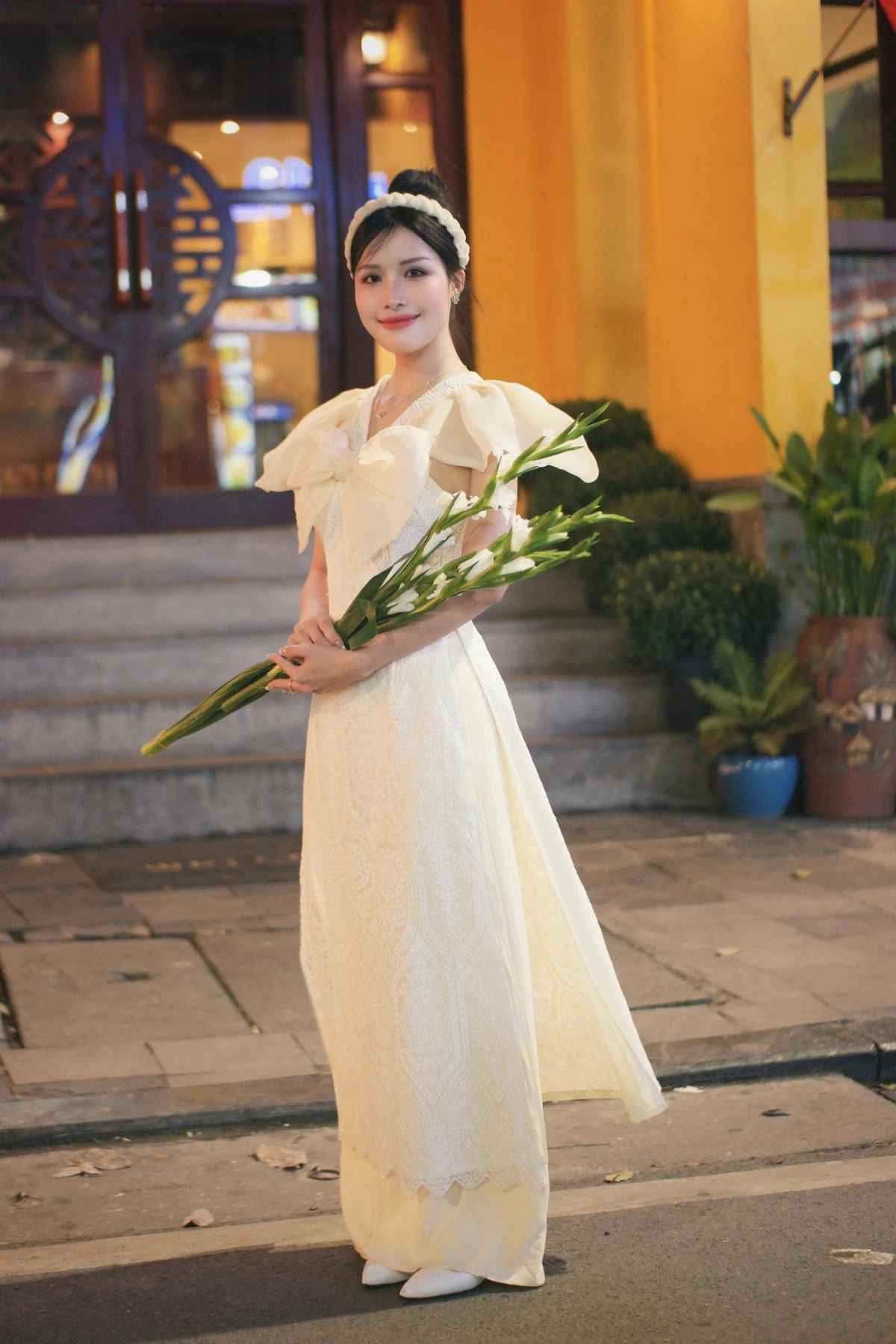 Không chỉ sở hữu ngoại hình xinh đẹp, Hương Trịnh còn gây chú ý bởi gu thời trang đa dạng.