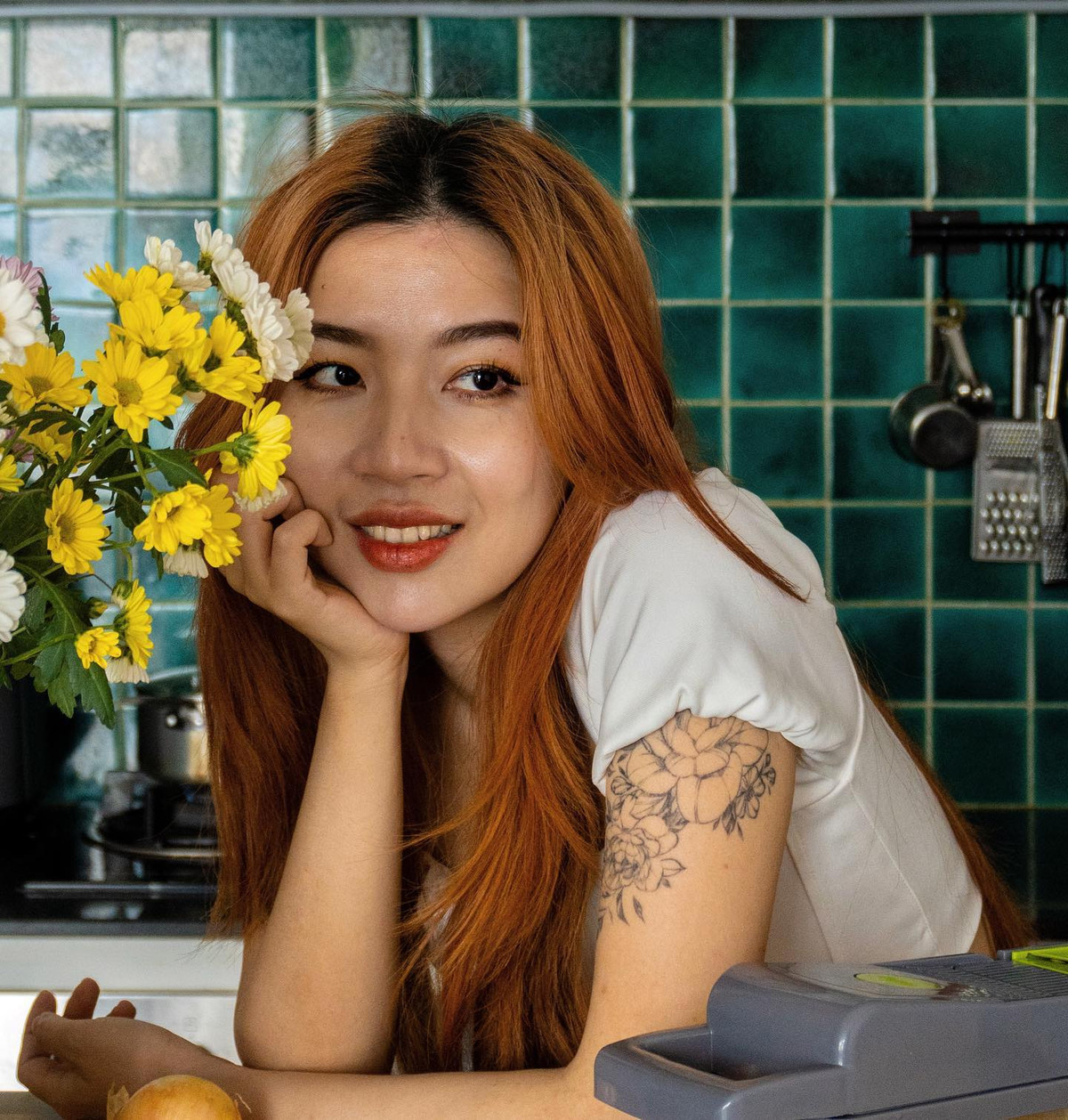 Trên trang cá nhân, cô nàng Việt kiều Đức thường chia sẻ các công thức nấu đồ chay theo phong cách Á - Âu.