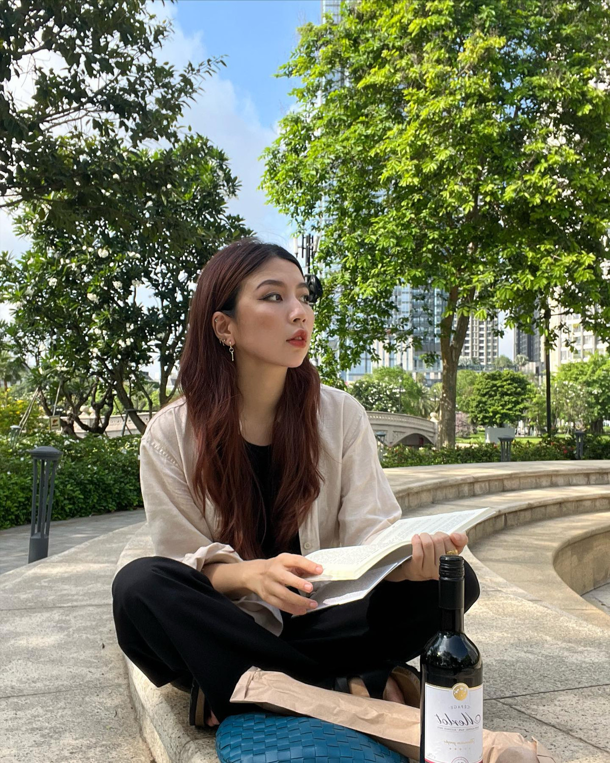 Shushu Lê duy trì được vóc dáng thon gọn, vẻ ngoài khỏe khoắn.