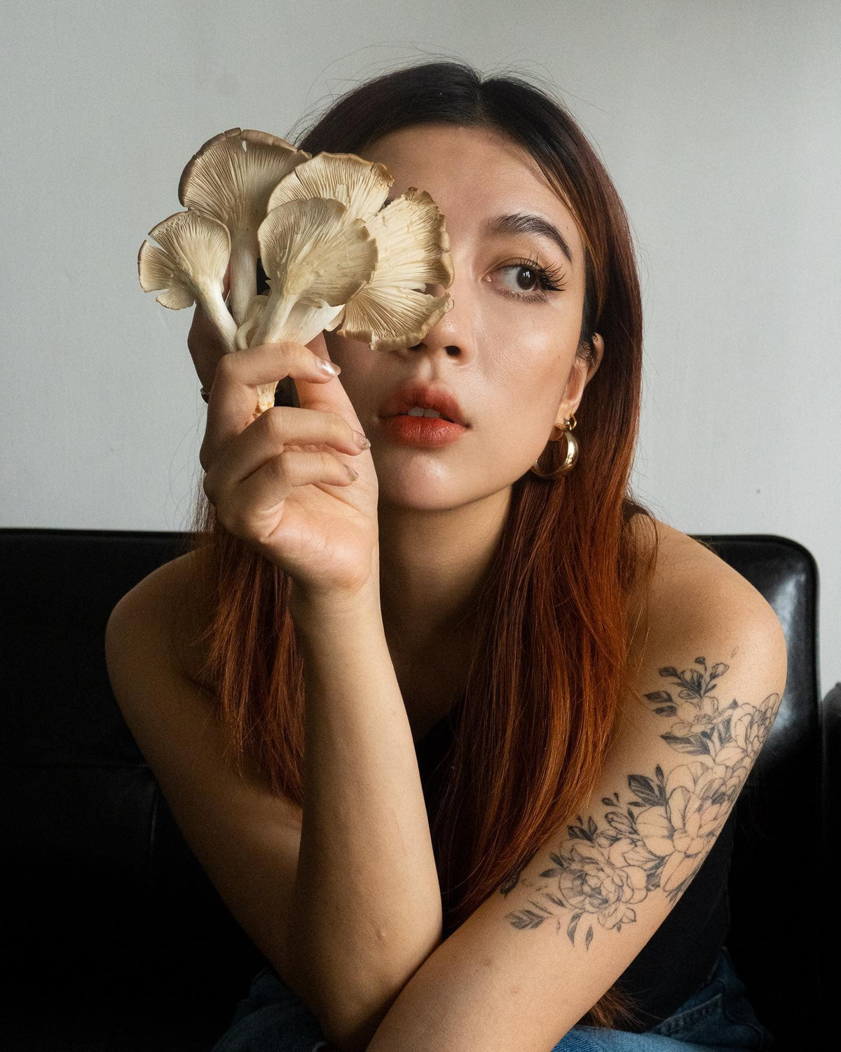 Từ khi chuyển hướng sang ăn uống thuần thực vật, Shushu Lê nhận về nhiều sự hoài nghi, thiếu tin tưởng. Tuy nhiên, cô nàng cho rằng, việc ăn chay không ảnh hưởng đến vấn đề sức khỏe khi có nhiều thực phẩm thay thế chất đạm và giúp cơ thể nạp đủ chất dinh dưỡng, chịu được cường độ cao trong công việc.