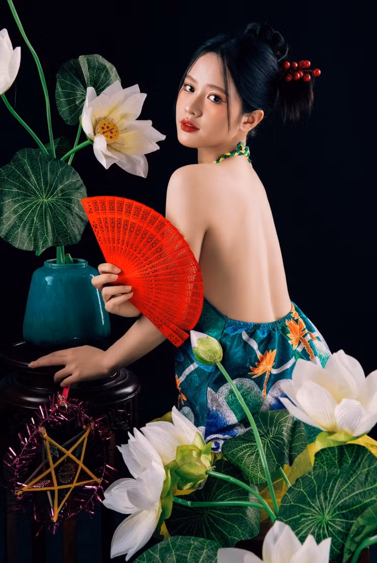 Sắc vóc của nữ sinh trường Cao đẳng Bách Khoa ngọt ngào miễn chê.