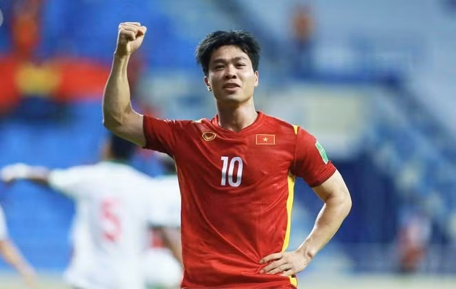 Công Phượng nhợt nhạt, không thể hiện được quá nhiều, nên chẳng có gì ngạc nhiên với việc HLV Park Hang Seo trọng dụng Văn Đức trong 5 trận đấu gần nhất kể từ thời điểm mà cầu thủ này trở lại sau chấn thương.