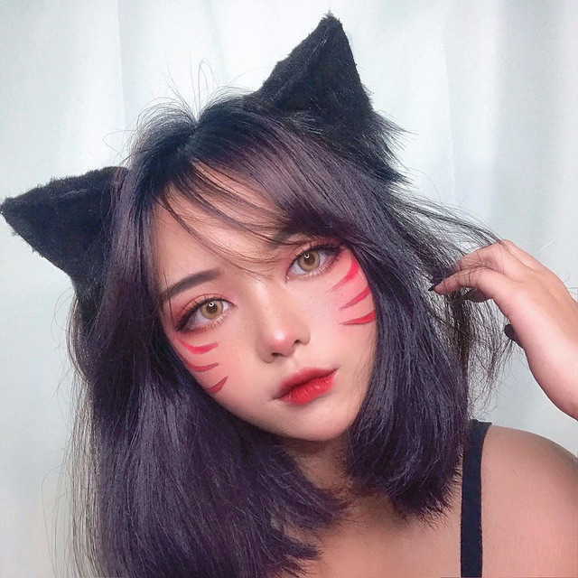 Bên cạnh các vị tướng trong LMHT, Thục Chi còn rất đam mê hóa thân thành những nhân vật nổi tiếng trong thế giới ảo thông qua kỹ năng trang điểm của mình.