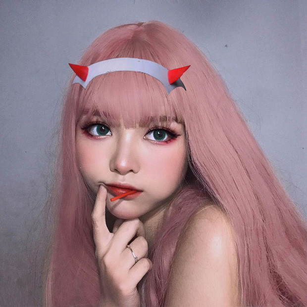 Điều này xuất phát từ một số bình luận tiêu cực cho rằng Thục Chi chưa cosplay đến nơi đến chốn. Dù ngay từ đầu cô nàng đã ghi rõ ràng mục đích của bản thân.