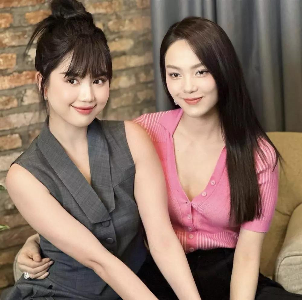 Thời gian gần đây, Ngọc Trinh nhiều lần gây tranh cãi vì vẻ ngoài phát tướng, lộ cả nọng cằm trong ảnh chụp cận