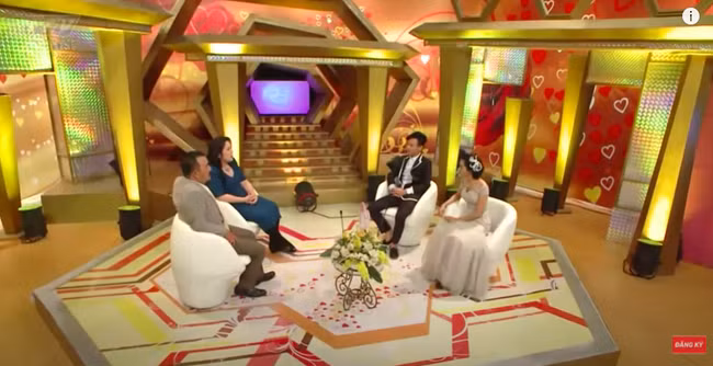 “Vo chong son” dao clip 4 nam truoc cau view, khach moi noi gi?-Hinh-3