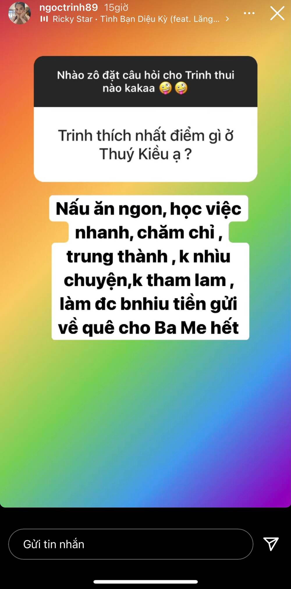 Chẳng hiểu vô tình hay cố ý mà Ngọc Trinh liền trả lời tình huống của fan hỏi giống với Thúy Kiều nhà mình.
