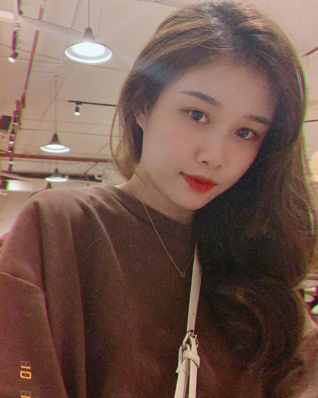 Tưởng rằng, mọi chuyện đã dần tiến đến "happy ending" giữa cầu thủ nổi tiếng và bạn gái xinh đẹp nhưng dấu hiệu mới đây khiến CĐM phải đặt dấu hỏi chuyện "đường ai nấy đi".