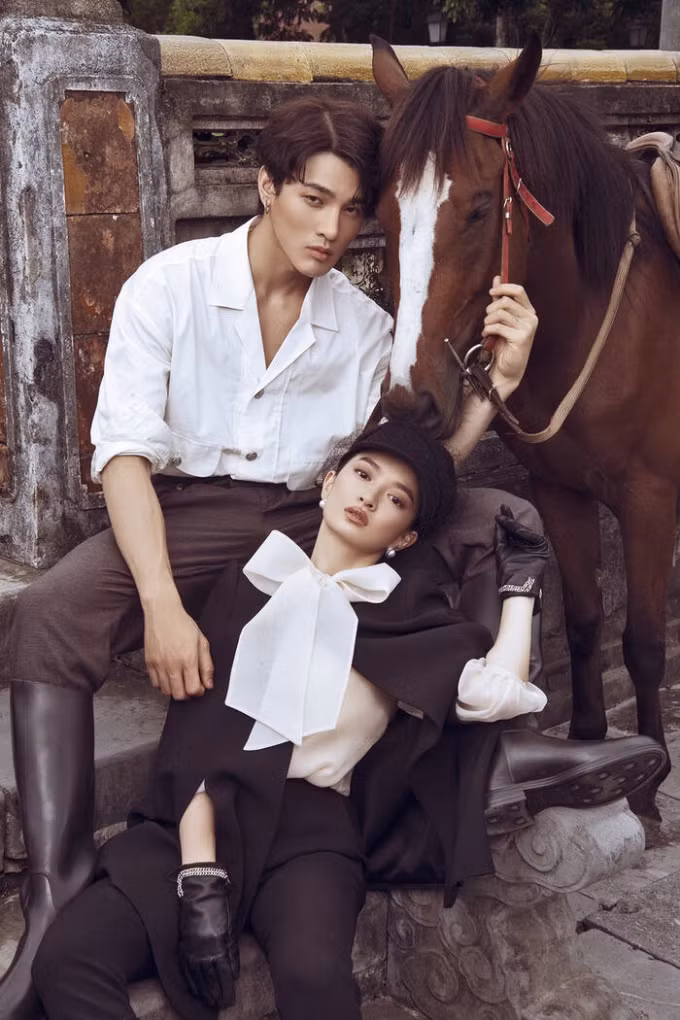 Dù chưa từng đóng phim truyền hình hay tác phẩm điện ảnh nào, nhưng khi được giao cho vai diễn nặng ký trong Gái Già Lắm Chiêu 5, Khương Lê nhận về nhiều nhận xét tích cực từ người xem, đặc biệt là các fan nữ.