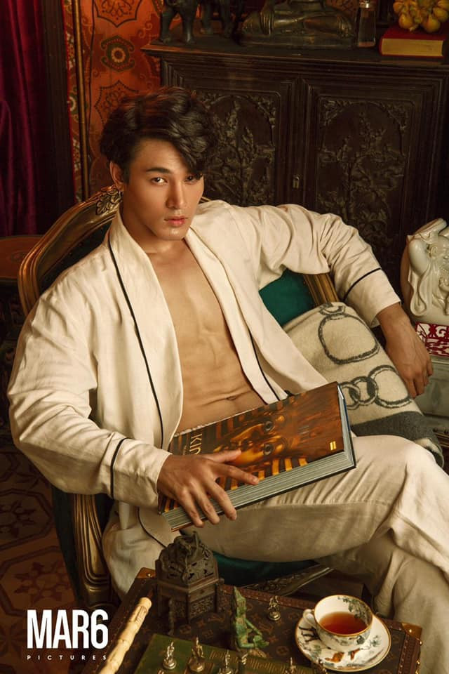 Khương Lê lần lượt nhận được các giải thưởng lớn như cúp vô địch là ở giải bóng rổ học sinh thành phố Hồ Chí Minh, huy chương vàng giải bóng rổ trẻ toàn quốc U19, hay được bầu chọn là vận động viên xuất sắc nhất giải,...