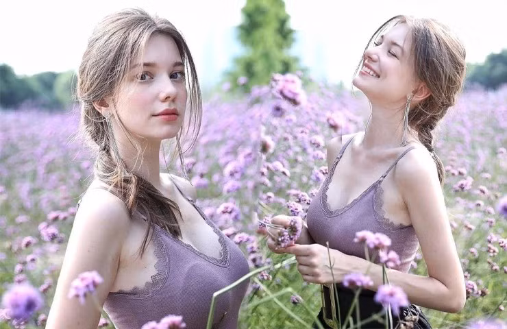 Sau khi sinh con, người đẹp thực hiện chế độ ăn uống lý tưởng và tập luyện khoa học để nhanh chóng lấy lại vóc dáng như thời son rỗi.