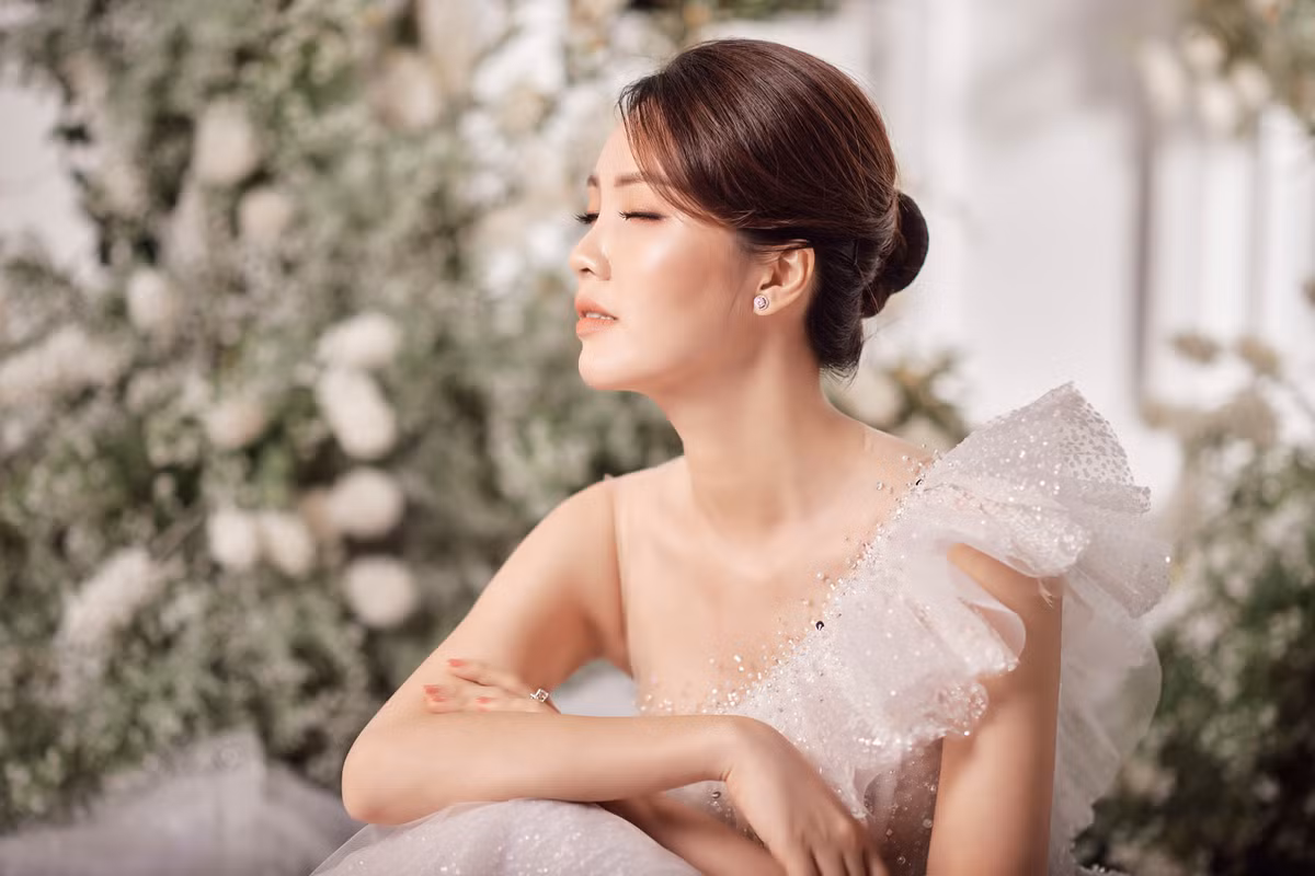 Nói về Hoa hậu Việt Nam 2020, Á hậu Thuỵ Vân cũng tiết lộ: "Năm nay, thí sinh đẹp đều. Những thí sinh được lựa chọn vào vòng sâu đều là những cô gái được ban giám khảo lựa chọn rất kỹ. Tôi tin, kết quả đêm chung kết hứa hẹn sẽ nhiều bất ngờ, thú vị và chắc chắn sẽ có sự công tâm, công bằng".