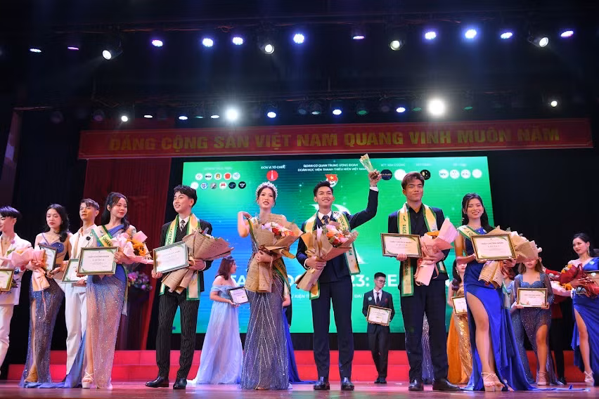 Tim ra guong mat dai dien sinh vien Hoc vien Thanh thieu nien Viet Nam-Hinh-7