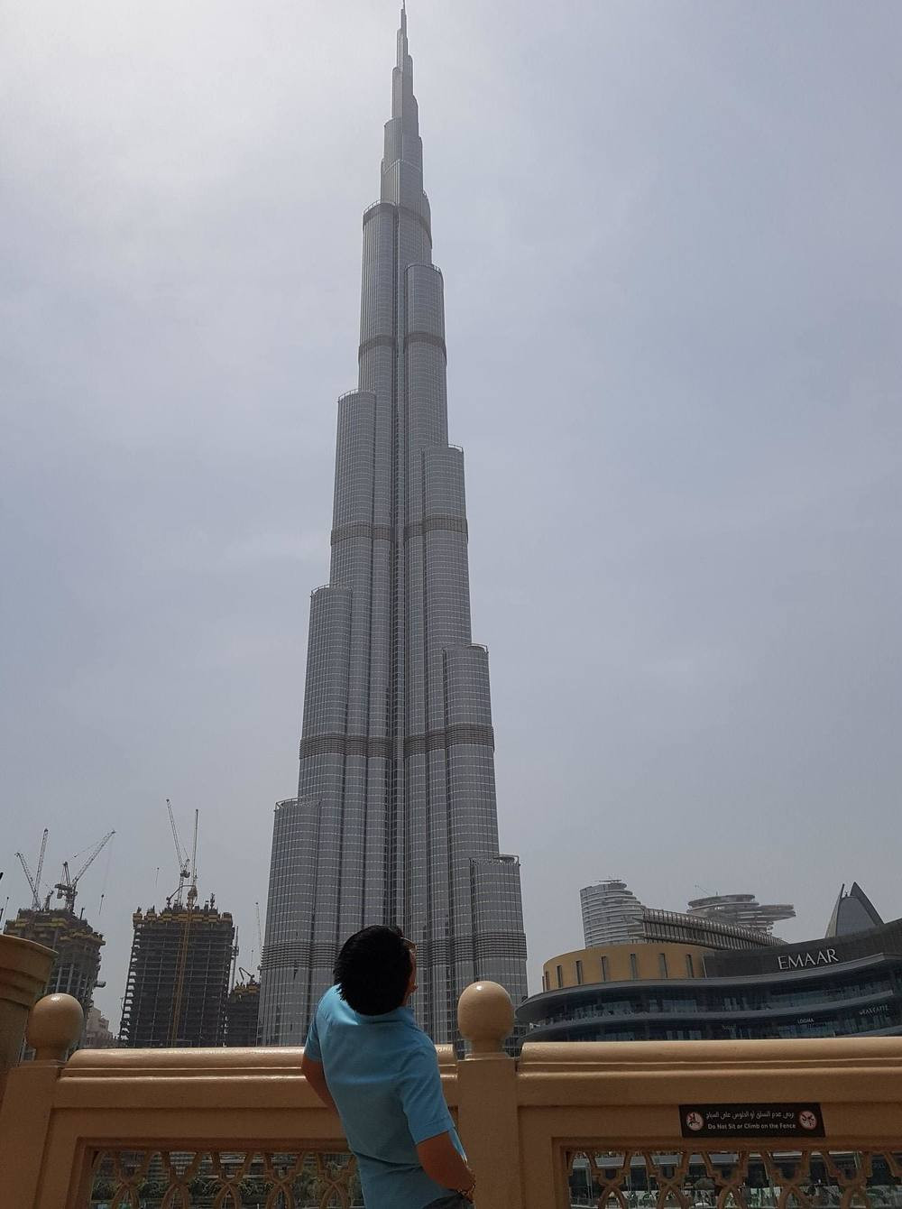 Vào năm 2018, Khoa Pug lại khiến dân mạng dậy sóng một phen khi mang 500 triệu đồng đi du lịch Trung Quốc. YouTuber đã phải rất vất vả để xin visa đất nước tỷ dân khi phải chứng minh tài chính ít nhất 50 triệu đồng/người, vé máy bay khứ hồi khoảng 24 triệu đồng/người và vô số các chi phí khác.