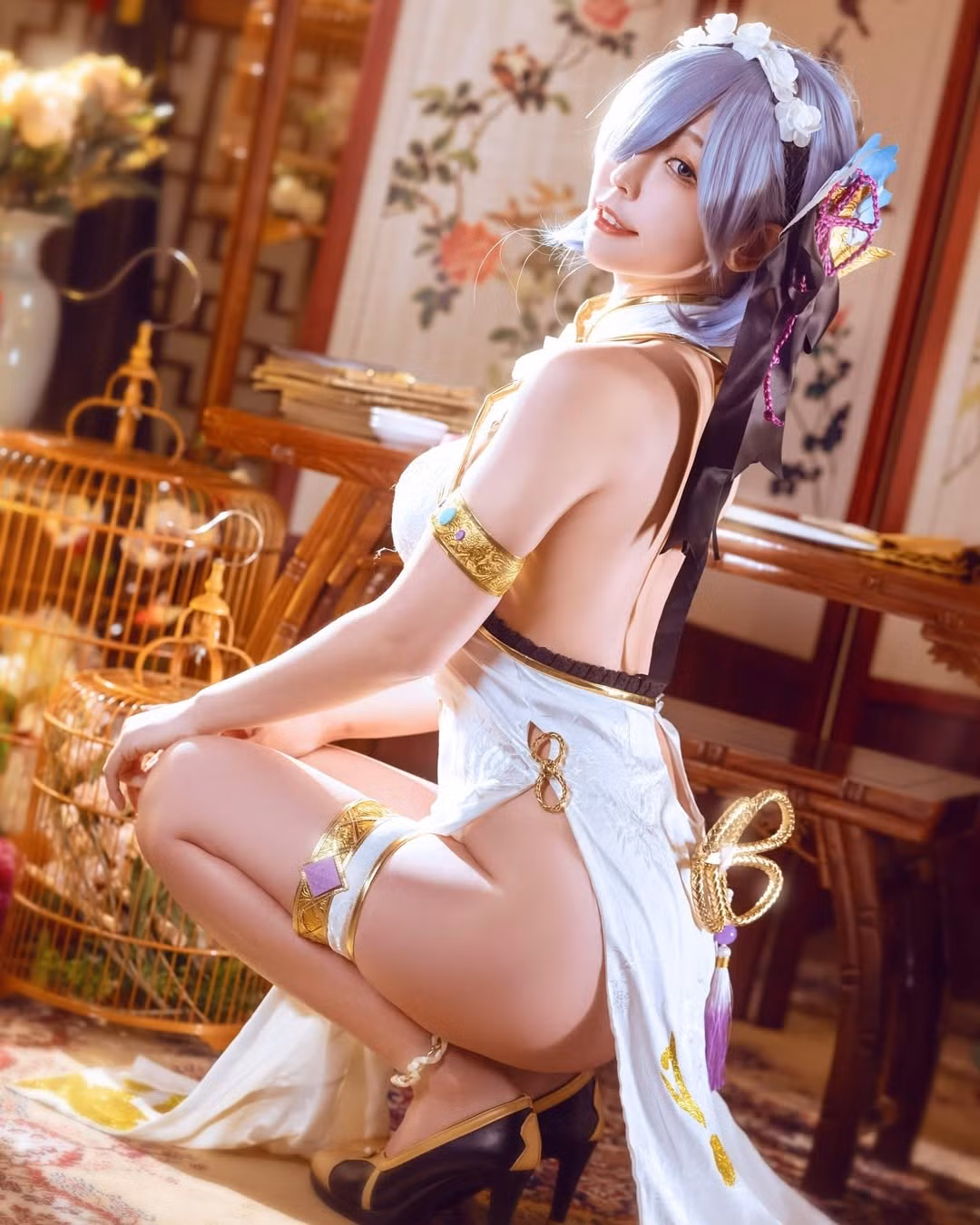 "希希 CC" thường xuyên khoe vóc dáng nóng bỏng qua những bộ ảnh gợi cảm trên Instagram và JVID.