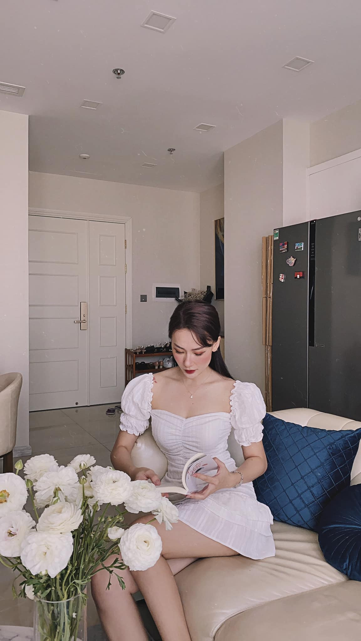 Kể từ khi cầu thủ Văn Thanh công khai hình ảnh tình tứ với bạn gái mới đến nay, cặp đôi chưa hề nhắc gì thêm về chuyện tình cảm này.