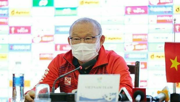 Sau khi giành tấm HCV SEA Games 31 lần thứ 2 liên tiếp, HLV Park Hang Seo nói lời chia tay với U23 Việt Nam. Giờ đây, chiến lược gia người Hàn Quốc sẽ chú tâm cho mục tiêu của ĐTQG trong năm 2022 mà cụ thể là đòi lại ngôi vô địch AFF Cup đã mất vào tay Thái Lan.