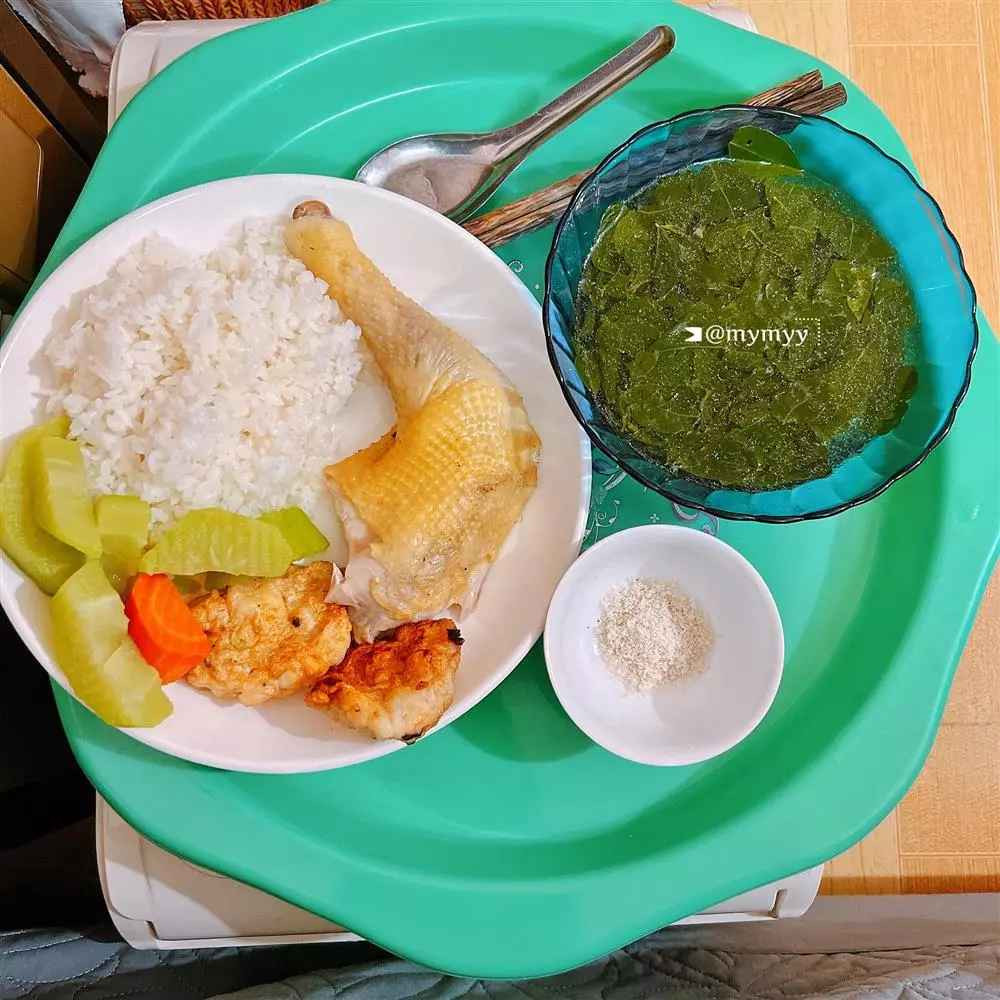 Nguyễn My cho biết, nhà chồng cô bán tạp hóa nên công việc rất bận rộn.Tuy vậy, mẹ chồng vẫn luôn dành thời gian để chuẩn bị những bữa ăn cho cô con dâu.