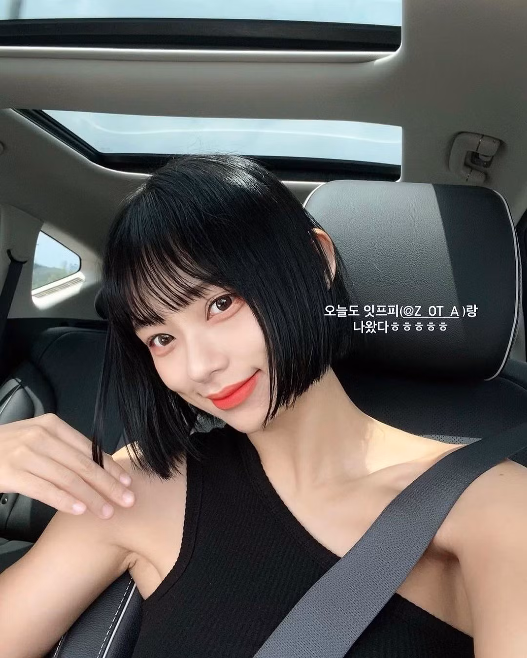 Khyunee không chỉ thu hút bởi vẻ ngoài ấn tượng mà còn từ tinh thần tập luyện và giữ gìn cơ thể.