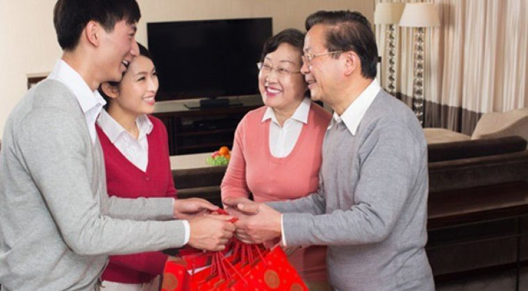 Bi kip ra mat nha nguoi yeu dip Tet danh cho hoi anh em-Hinh-3