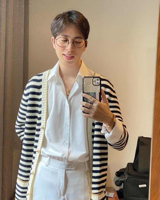 Tuy nhiên, kết thúc chương trình, khi các khách mời khác lục tục khoe ảnh, người ta lại phát hiện ra một ViruSs phiên bản khác - phiên bản ảnh bị tag.