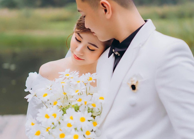 Theo tâm sự của Thúy Kiều, tình yêu của cô và chồng cũng đi qua nhiều khó khăn, thử thách để đến được ngày đơm trái ngọt như bây giờ.