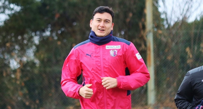 Cụ thể, người này chia sẻ, khi nhận được lời mời thiết kế cho căn hộ của Đặng Văn Lâm, cá nhân đã cảm thấy rất hứng thú. "Lâm chia sẻ đây là thành quả của bạn ấy đã nỗ lực trong suốt thời gian dài để có một nơi gọi là "nơi để trở về"".