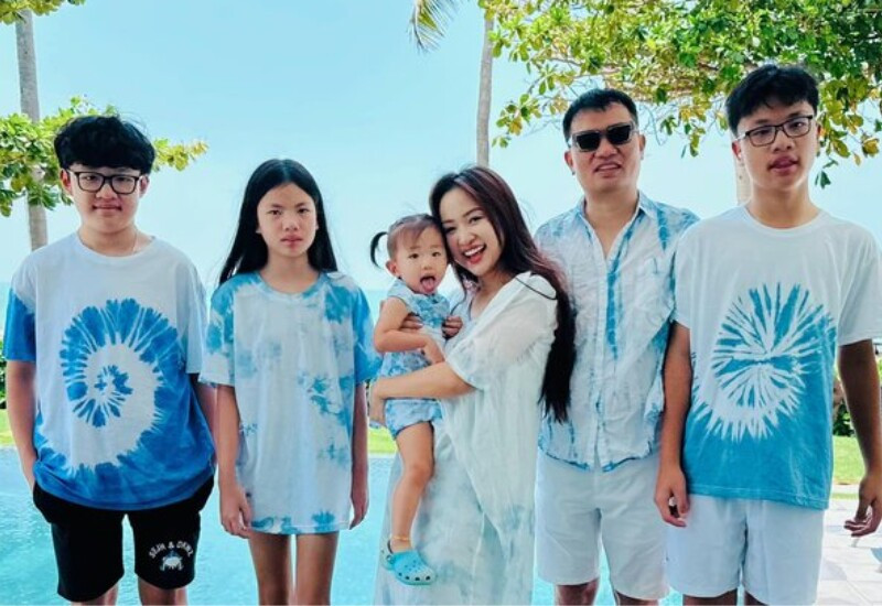 Năm 2008, Vân Hugo kết hôn với người chồng đầu tiên tên Tường Linh. Nhưng cuối cùng đến năm 2014, cặp đôi cũng "đường ai nấy đi".