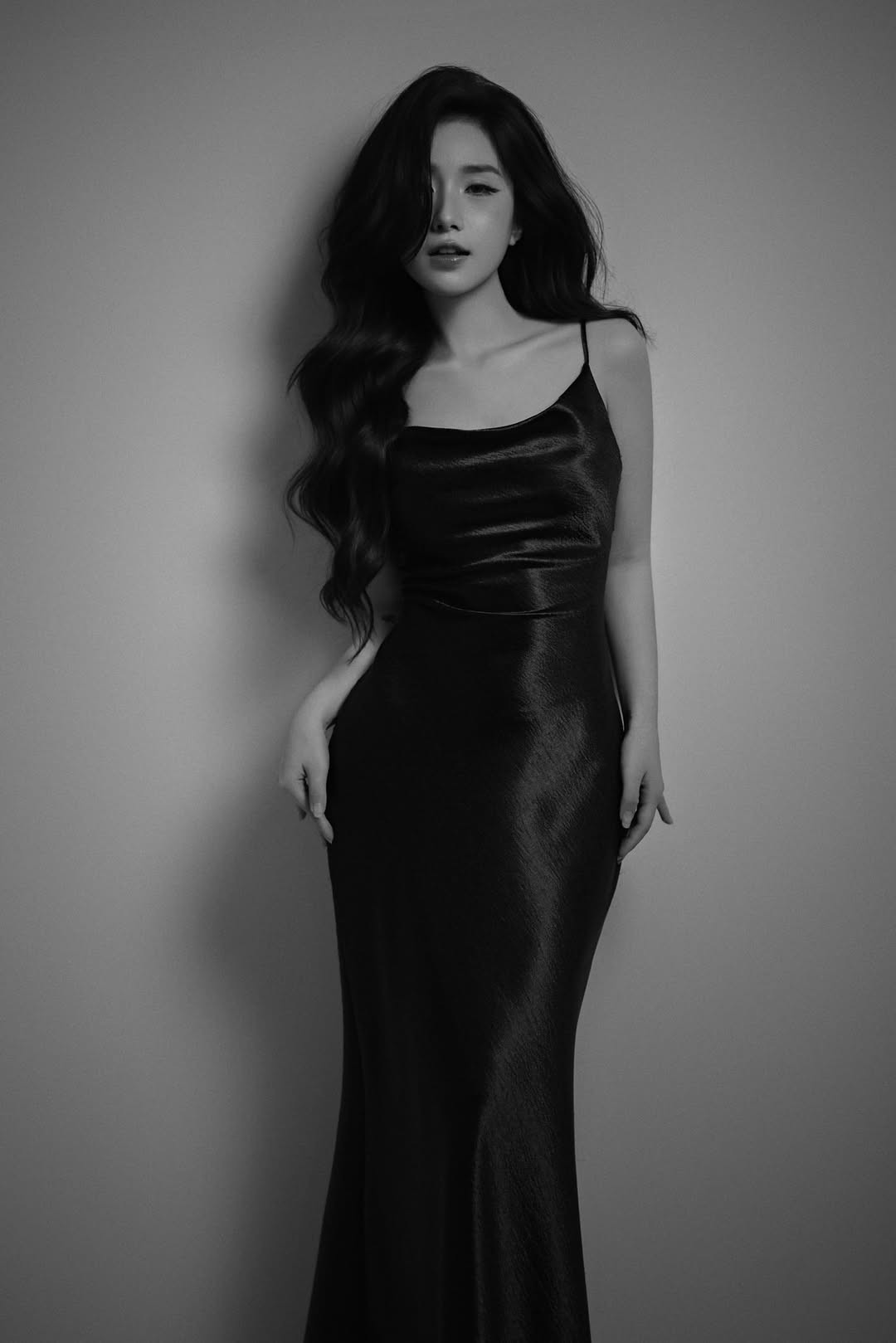 Đã nhiều năm trôi qua, hot girl Tiểu Hý giờ đã thử sức bản thân ở lĩnh vực diễn xuất tuy nhiên chưa gặt hái được thành quả nào đáng kể.