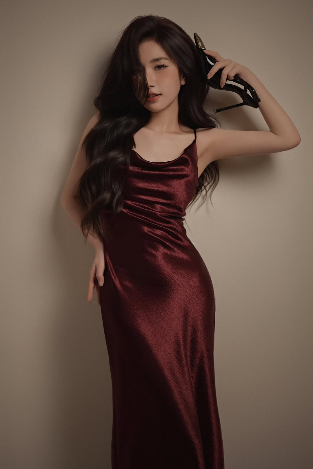 Từng nổi đình đám với màn nhảy cover trên nền nhạc Hạ còn vương nắng, thời gian qua mọi động thái của "vợ quốc dân" Tiểu Hý nhận về nhiều quan tâm.