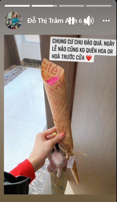 Trong khi đó, hot girl Trâm Anh lại nhận được món quà bất ngờ từ ban quản lý chung cư nơi cô ở.