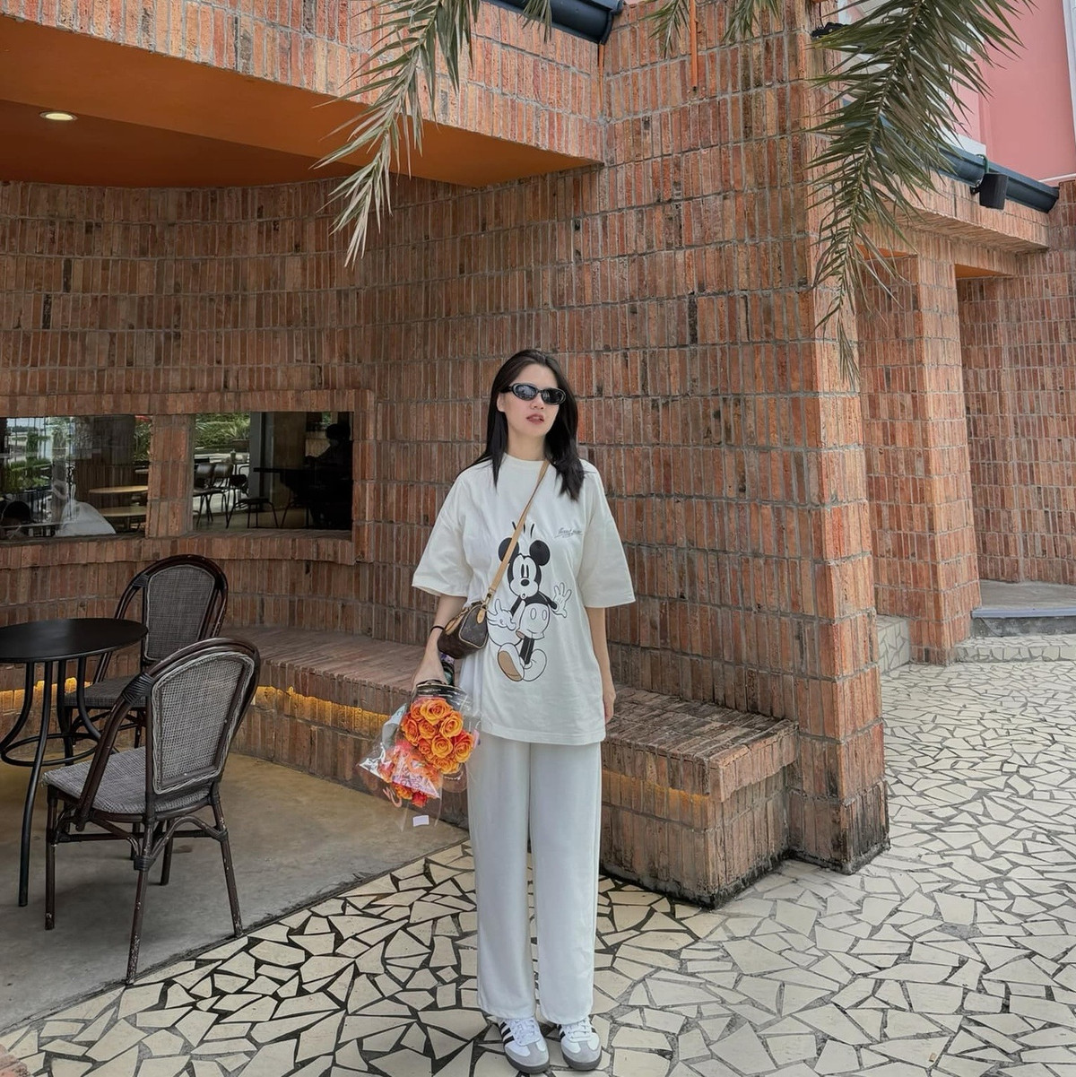 Từ lúc hẹn hò cho đến khi cưới và chung sống nhiều năm, nàng WAG sinh năm 1995 luôn được ông xã cưng chiều, dành những lời chúc ngọt ngào vào mỗi dịp đặc biệt.