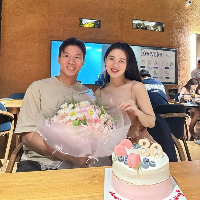 Sau khi kết hôn, Dương Thùy Phương chăm sóc và vun vén gia đình nhỏ để chồng yên tâm tham gia thi đấu cho CLB chủ quản và đội tuyển quốc gia Việt Nam. Hiện tại, cô kinh doanh online một số sản phẩm chắc sóc sức khỏe và sắc đẹp.