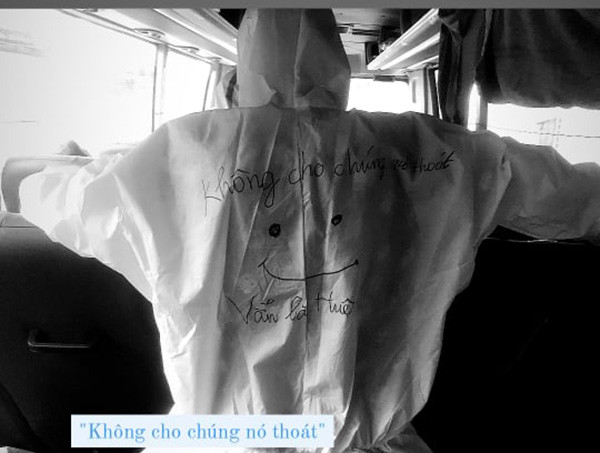 Theo thông tin từ dân mạng "truyền về", nữ tình nguyện viên có nickname Huệ Nguyễn có tên đầy đủ Nguyễn Thị Huệ (Đông Anh, Hà nội), đang là sinh viên Lớp Y4F, chuyên ngành Bác sĩ Đa khoa - Học viện Y dược học cổ truyền Việt Nam.