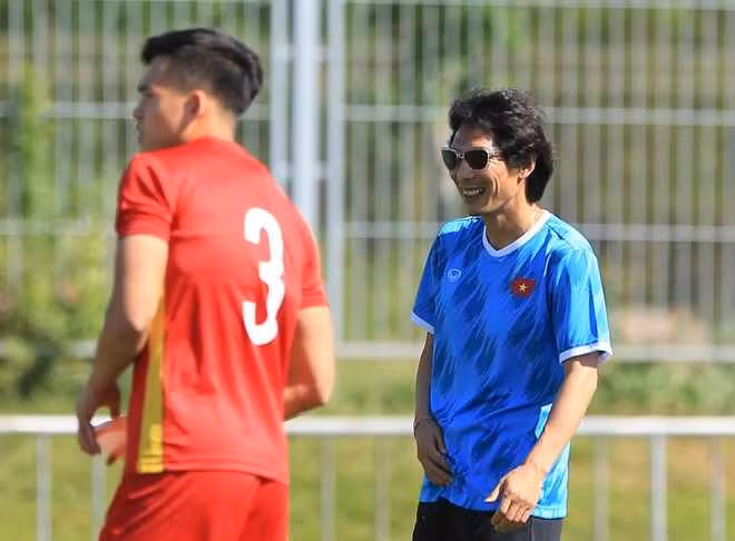 Tại Gala WeChoice 2020, Lâm Vlog xuất sắc vượt qua nhiều cái tên đình đám như Ẩm Thực Mẹ Làm, Hậu Hoàng, Thiên An Offical… để giành chiến thắng ở hạng mục “Hot YouTuber của năm”.