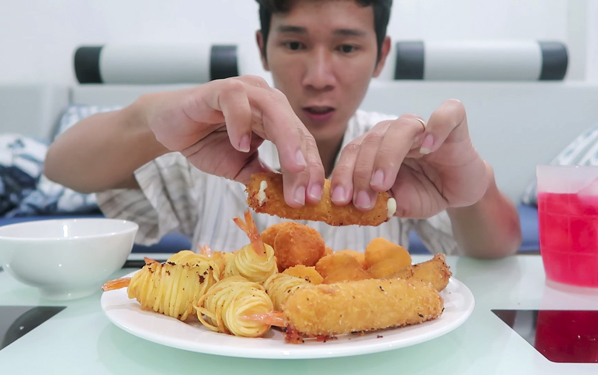 Thậm chí, trên nền tảng TikTok, cụm từ khóa “Lâm Vlog giống HLV U23 Việt Nam” đã lên top xu hướng với những video thu hút hàng triệu lượt xem.