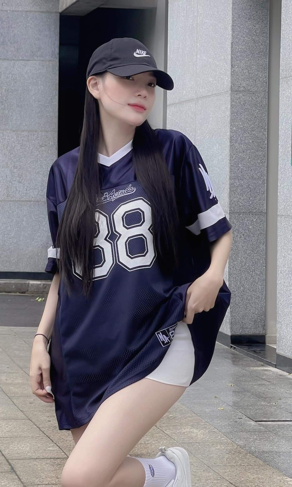 Bên cạnh những tính cách hiền dịu trên thì Banni Trân Phạm cũng là một cô gái độc lập, mạnh mẽ, có sở thích tham gia các trò chơi cảm giác mạnh, chạy xe mô tô phân khối lớn.