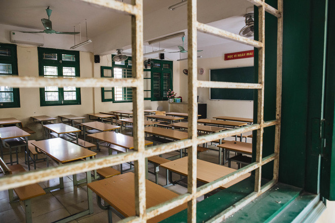 Cũng theo nhiều dân mạng, dù không thể gặp nhau vì dịch bệnh nhưng đây cũng là lúc để mỗi người nhìn lại và thêm trân trọng những phút giây đã qua.