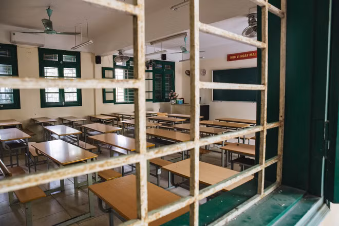 Cũng theo nhiều dân mạng, dù không thể gặp nhau vì dịch bệnh nhưng đây cũng là lúc để mỗi người nhìn lại và thêm trân trọng những phút giây đã qua.