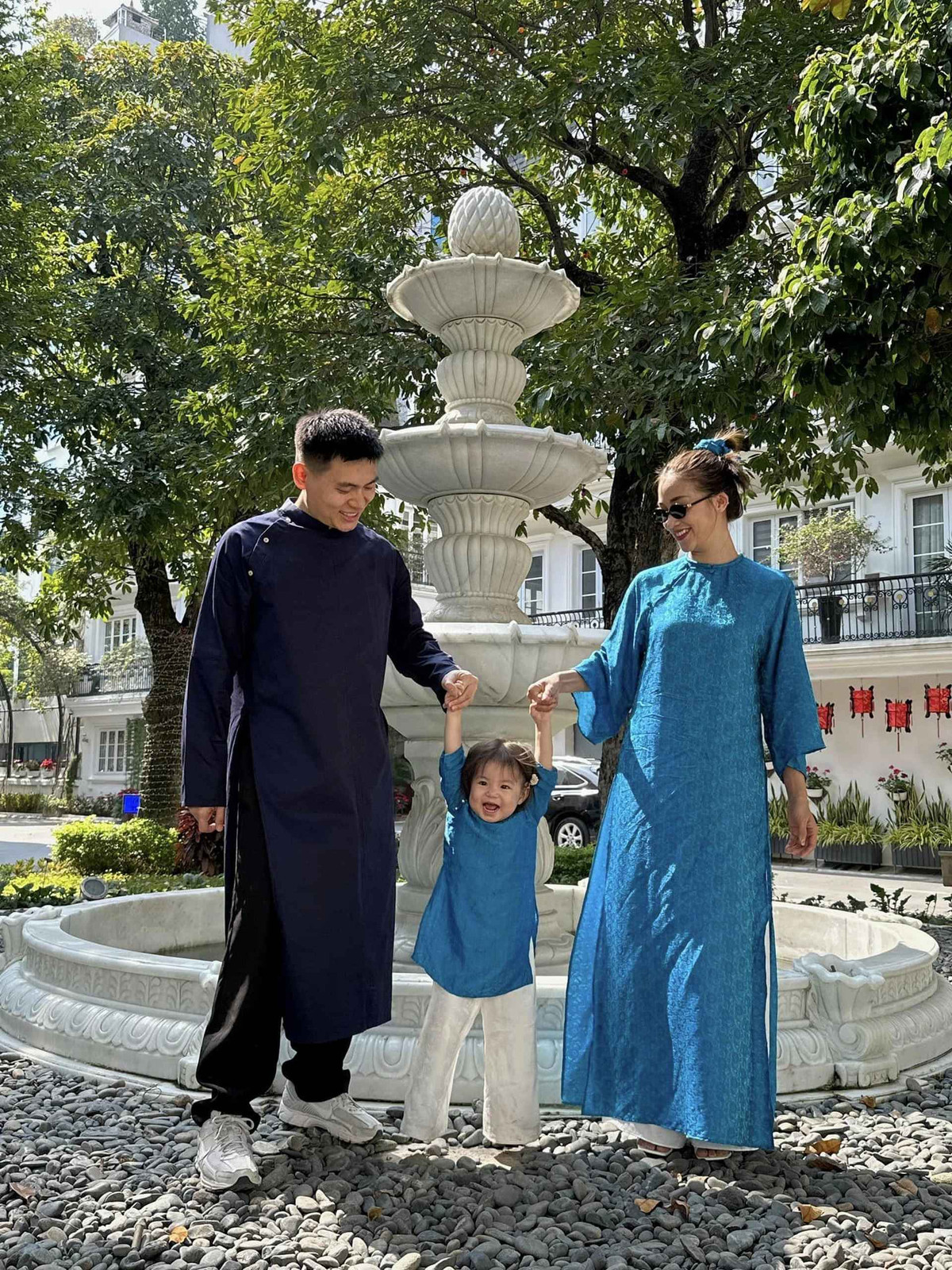 Năm 2022, Salim và chồng thiếu gia thông báo tin vui, chào đón con gái đầu lòng có tên thân mật là Pam (tên thật Hải Đường). Với gương mặt đáng yêu, bé Pam nhận được nhiều sự yêu mến từ cộng đồng mạng khi sở hữu hơn 1,1 triệu lượt theo dõi trên Instagram; 1,9 triệu người theo dõi trên TikTok.