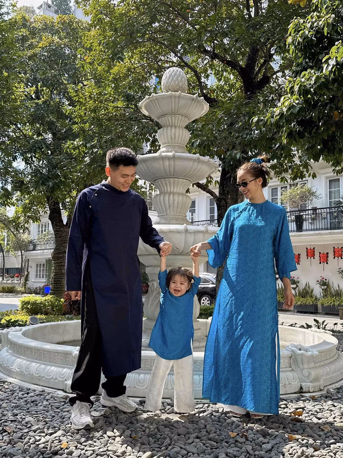 Năm 2022, Salim và chồng thiếu gia thông báo tin vui, chào đón con gái đầu lòng có tên thân mật là Pam (tên thật Hải Đường). Với gương mặt đáng yêu, bé Pam nhận được nhiều sự yêu mến từ cộng đồng mạng khi sở hữu hơn 1,1 triệu lượt theo dõi trên Instagram; 1,9 triệu người theo dõi trên TikTok.