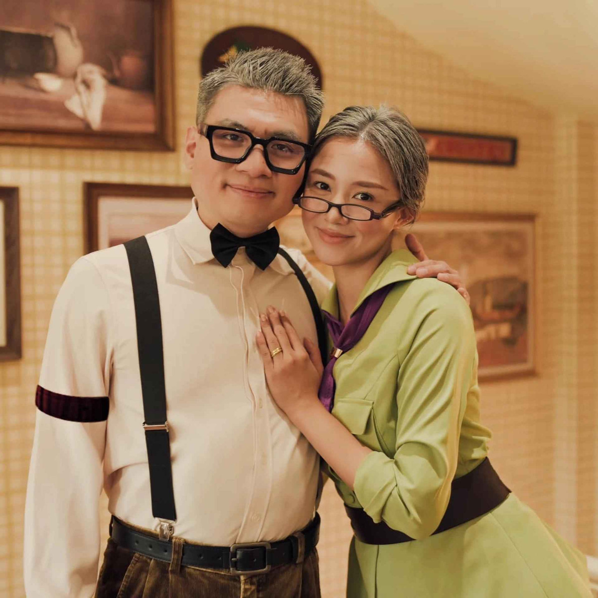 Năm 2021, cặp đôi công khai mối quan hệ tình cảm, từ bạn bè chuyển thành người yêu. Không lâu sau, Hải Long gây bất ngờ khi tổ chức màn cầu hôn Salim tại một khu nghỉ dưỡng ở Đà Nẵng với sự góp mặt của bạn bè thân thiết.