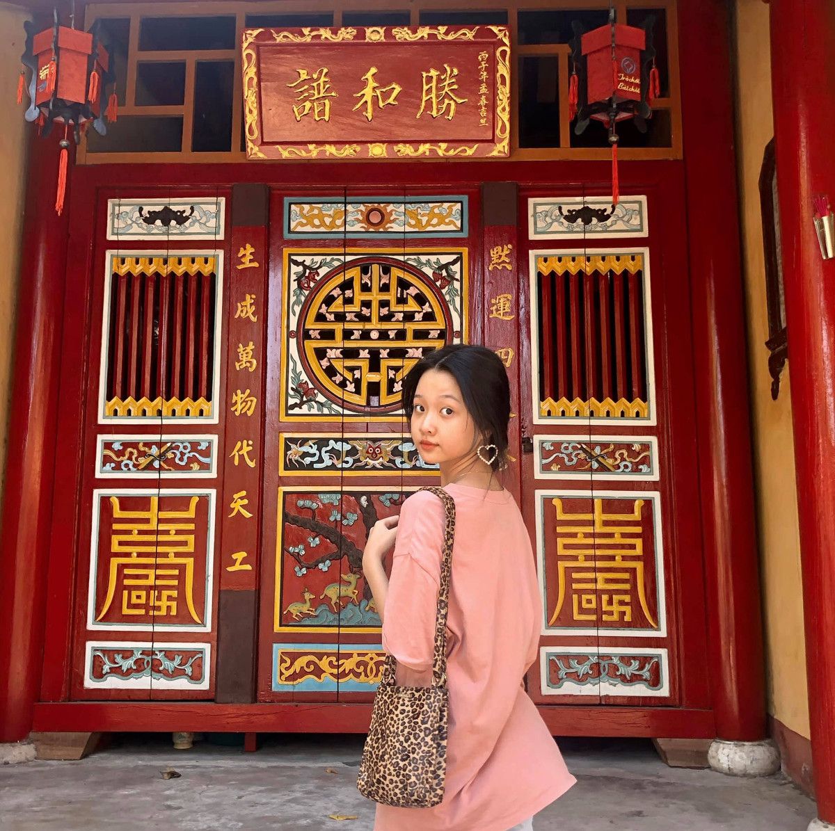 Được biết, năm 2020 cô nàng tham dự kỳ thi tuyển sinh vào lớp 10. Không như các sao nhí khác chọn các ngôi trường quốc tế đắt đỏ, Lâm Thanh Mỹ lại đăng ký vào trường THPT Nguyễn Hiền, một trường cấp 3 công lập trên địa bàn TP.HCM.