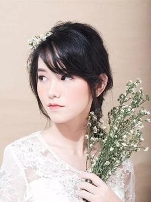 Cư dân mạng sau đó đã tìm hiểu ra rằng khi đó Ann chỉ đang tham gia một phiên tòa giả định có trong chương trình học tại trường đại học. Việc cô mặc áo thẩm phán của là phân vai trong giờ học thực hành.