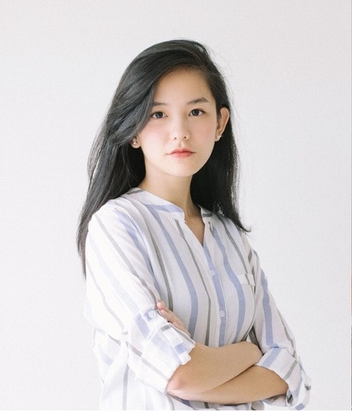 Qua chia sẻ của Ann trên Instagram, hiện cô đã tốt nghiệp khoa Luật, Đại học Gadjah Mada tại Yogykarta, Indonesia. Đây là trường đại học lâu đời tại quốc gia này, đào tạo nhiều sinh viên chất lượng.